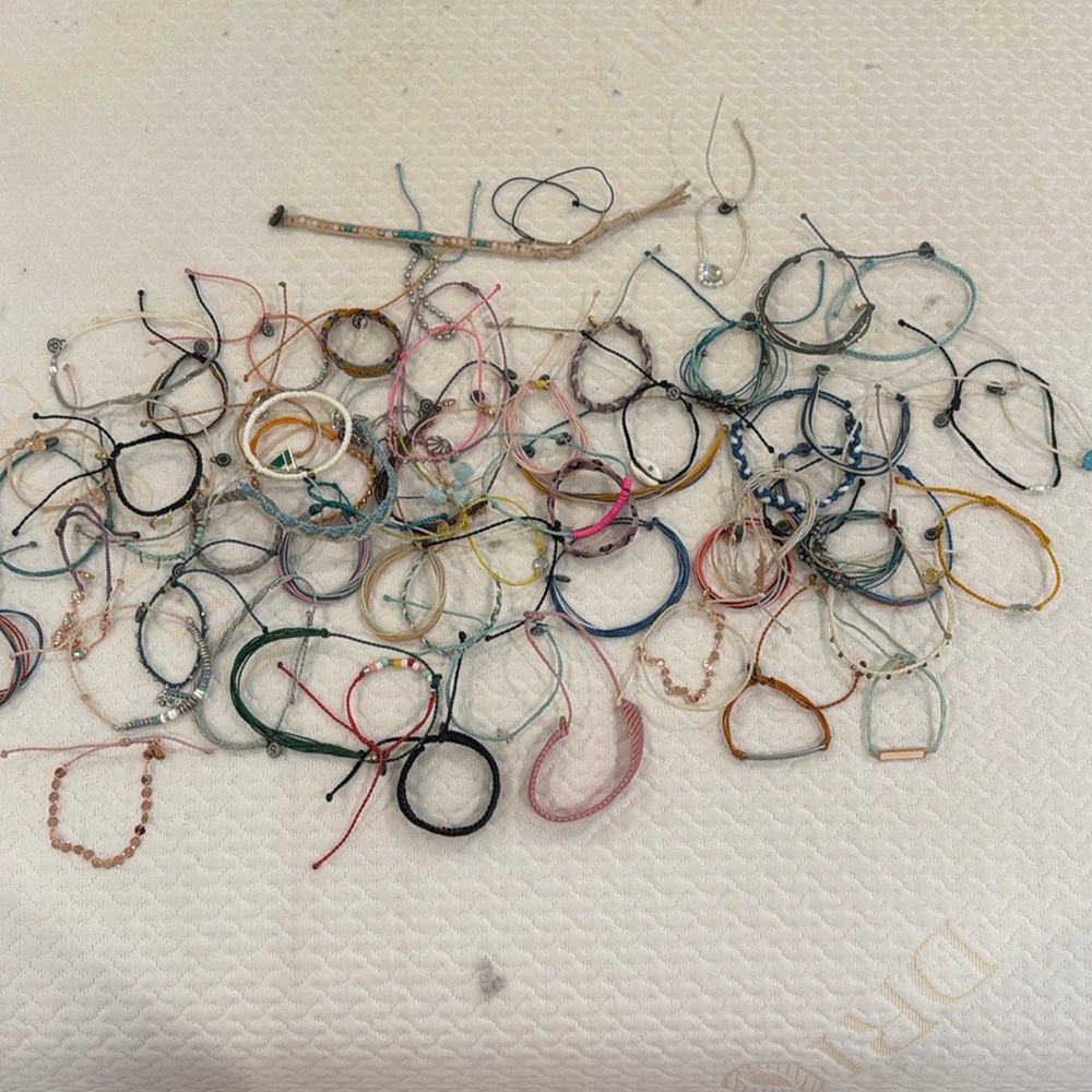 around 50 pura vidas!!